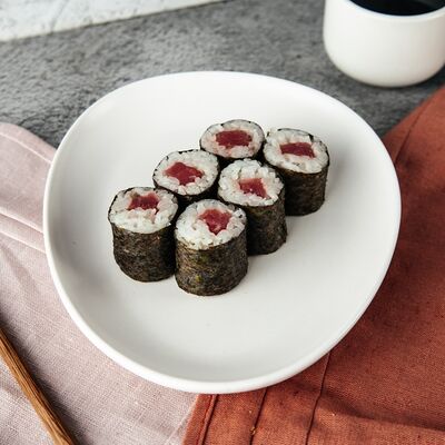 С тунцом в Суши-Маркет по цене 255 ₽