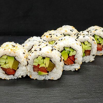 Ролл Овощной в CHEFSUSHI по цене 245 ₽