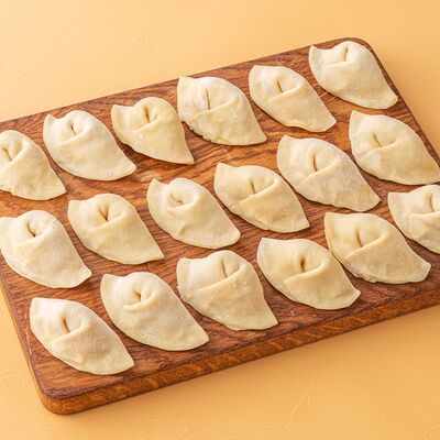 Вареники с квашеной капустой в Бульк по цене 440 ₽