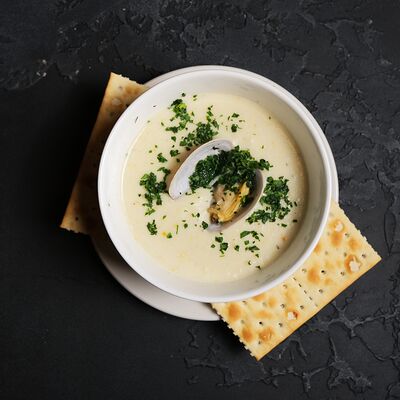 Boston Chowder в Boston Seafood & Bar по цене 450 ₽