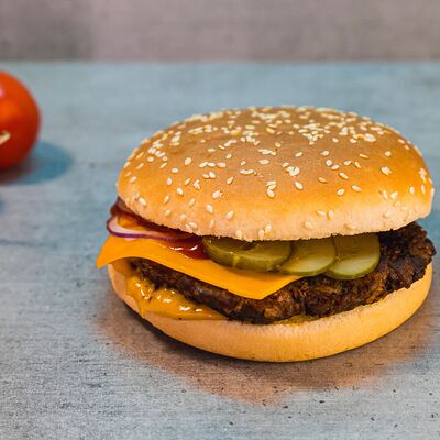 Чизбургер в Ferm Burgers по цене 560 ₽
