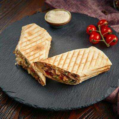 Шаурма куриная в Шашлычный двор по цене 420