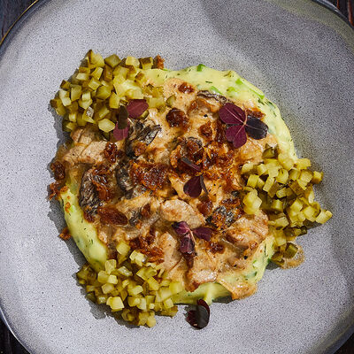 Строганов из телятины со сморчками в Банщики по цене 1240 ₽