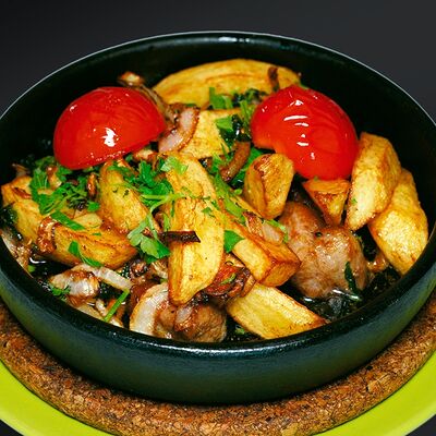 Оджахури свинина в Ваня и Гоги по цене 640 ₽