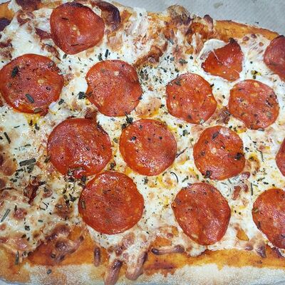 Пицца Пеперони в Кафе ЧСВ Шаурма по цене 770 ₽