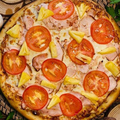 Пицца Гавайи в Пиццерия Перчик по цене 535 ₽