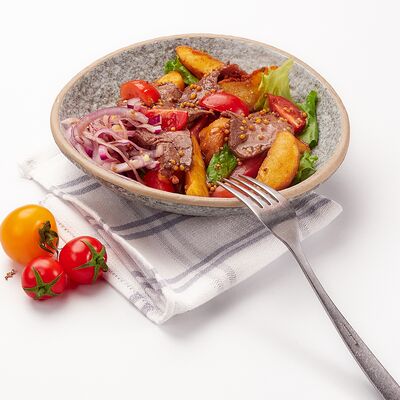 Теплый салат с говядиной в 3952 по цене 550 ₽