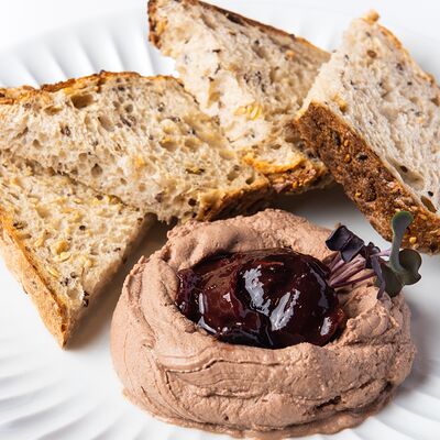 Паштет со сливовым конфитюром в Лу по цене 680 ₽