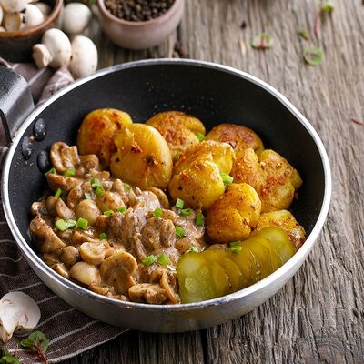 Грибы по-cтрогановски в Баклажан в ТЦ 