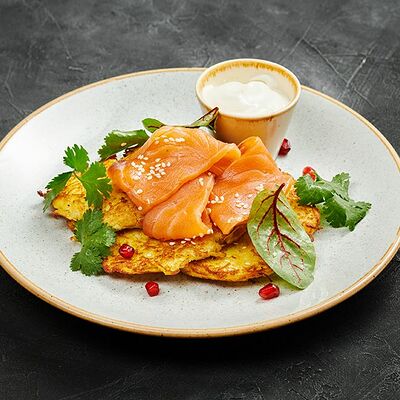 Драники с семгой в Гранат по цене 420
