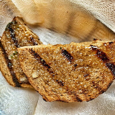 Черный с чесноком в Romero steak по цене 50 ₽