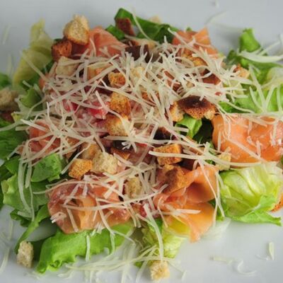 Цезарь с семгой в Кахетия по цене 900 ₽