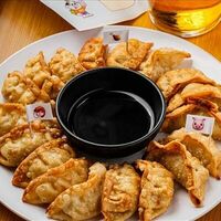 Гедза-сет и стикерпак Nagoya в Nagoya
