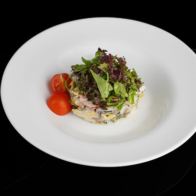 Салат с телятиной в Nest по цене 590 ₽