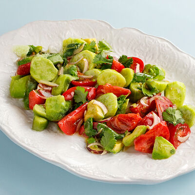Итальянский салат с томатами и авокадо в Терраса по цене 2090 ₽