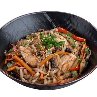 Вок с курицей в Мушу по цене 545 ₽