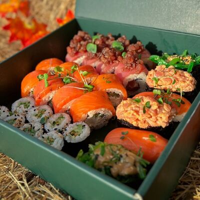 Сет Гурмэ в Uminami по цене 3600 ₽