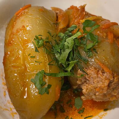 Фаршированный болгарский перец в Корпус о по цене 150 ₽