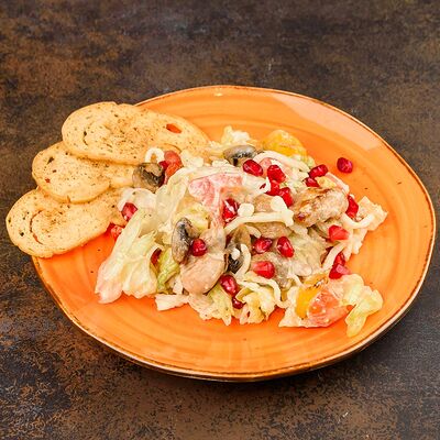 Салат Цезарь по-грузински в Кинза по цене 550 ₽