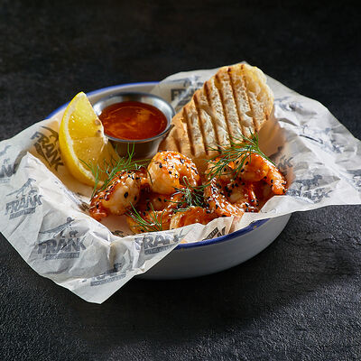 Жареные креветки с хрустящей чиабаттой в Frank by Баста по цене 870 ₽