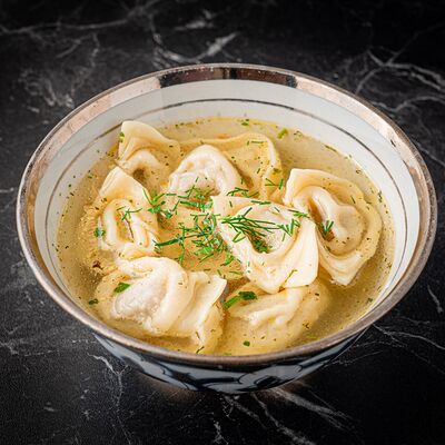 Пельмени с бульономв Чайхана Плов центр по цене 400 ₽