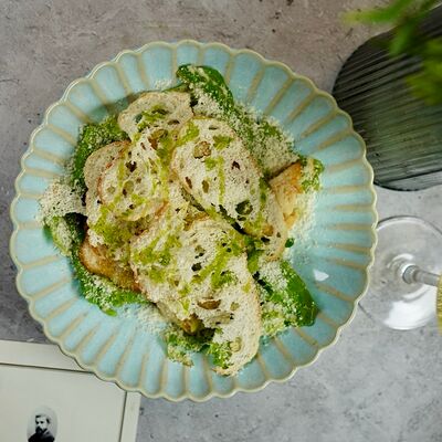 Цезарь гриль в Gaudi по цене 820 ₽