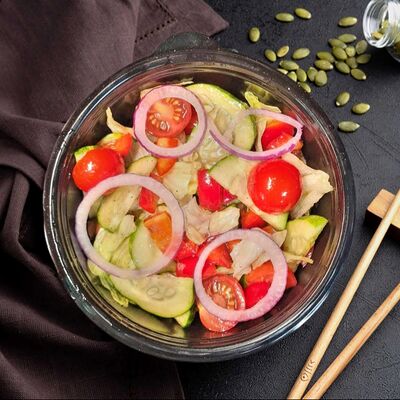 Салат Свежие овощи в Рыбин Гуд Sushi Premium по цене 322 ₽