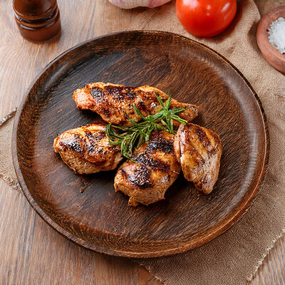 Шашлык куриный из филе бедра в Берлога по цене 440 ₽