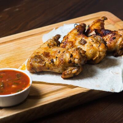 Куриные крылья в Хинкали-Дали по цене 400 ₽