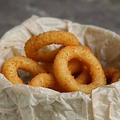 Луковые кольца в FRIENDLOUNGE по цене 290 ₽