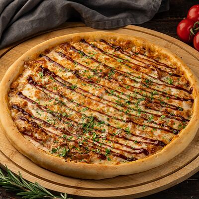 Пицца BBQ в Lucky Cheese Pizza по цене 1095 ₽