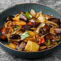 Постная рисовая лапша с овощами по-тайски в Oshi