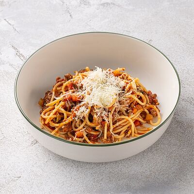 Паста Болоньезе в Шоколадница по цене 850 ₽