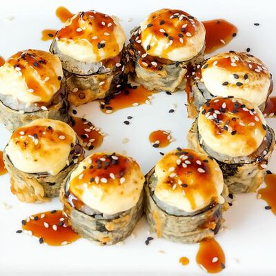 Запеченный ролл Кётан маки в Луиджи & Тосё по цене 299