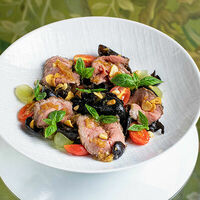 Ростбиф с древесными грибами в Turandot