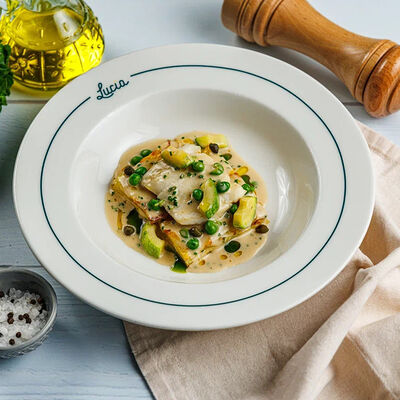 Треска с картофелем по-средиземноморски в Lucia osteria по цене 640 ₽