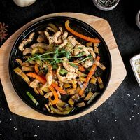 Горячая сковородка в Баснями не кормим