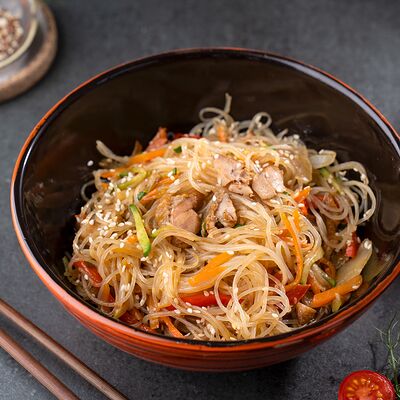 Фунчоза с курицей в Шашлык юга Краснодар по цене 510 ₽