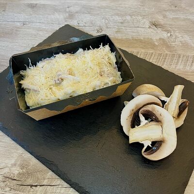 Паста с грибами и трюфельным соусом в Сыр вашему дому по цене 419 ₽