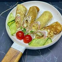 Блины с ветчиной и сыром в Кафе сон у моря