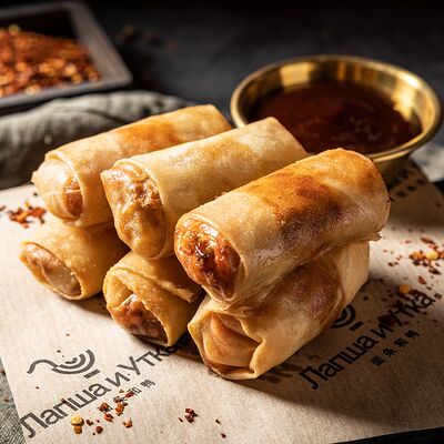 Спринг-роллы с уткой по-пекински и овощами с соусом в Лапша и Утка по цене 690 ₽