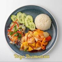 Ком Хай Шан Чуа Нгот в Вкус Вьетнама - Pho Bo