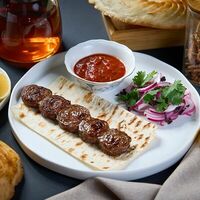 Рулет из говядины в Meat&Osh