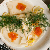 Блинчики с икрой в Имбирь