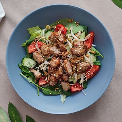 Салат с говядиной в Кафе тайской еды по цене 550 ₽
