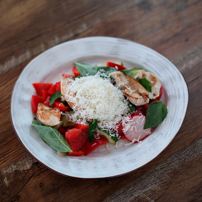 Салат с цыпленком су-вид в Vse Doma по цене 460 ₽