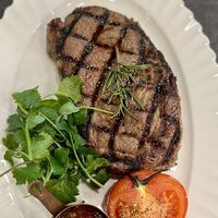 Стриплоин стейк в Debrett