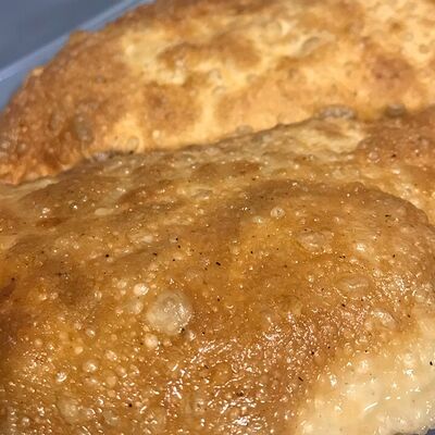 Чебурек c сочным мясом М в Cheburek по цене 250 ₽
