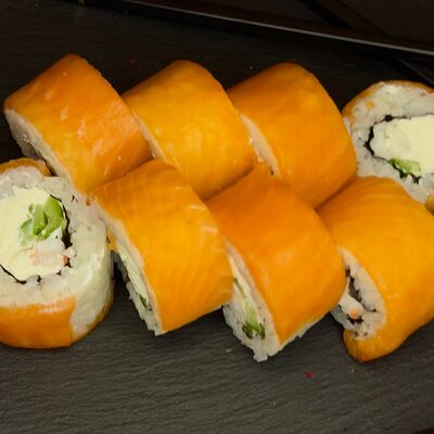 Филадельфия с крабом в Вкусно есть по цене 761 ₽