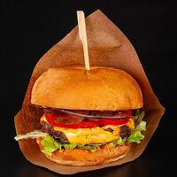 Бургер №1 в MOS Lounge & Bar